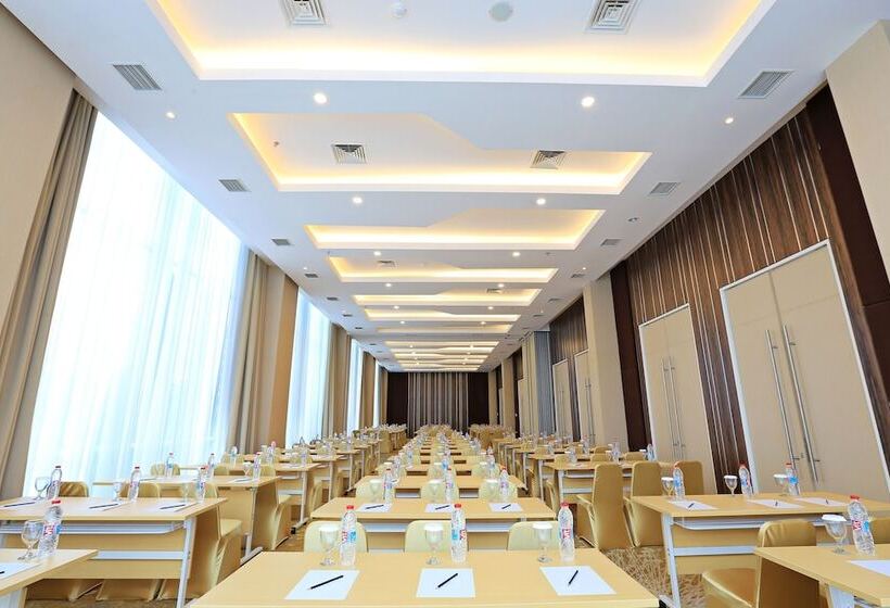 Luminor Hotel Jambi Kebun Jeruk By Wh