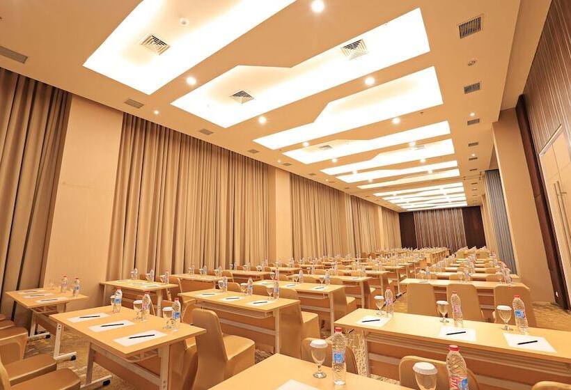 Luminor Hotel Jambi Kebun Jeruk By Wh