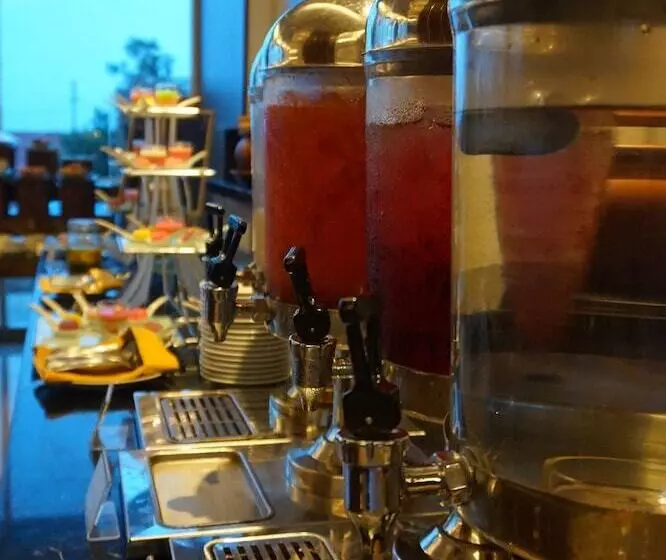 Luminor Hotel Jambi Kebun Jeruk By Wh