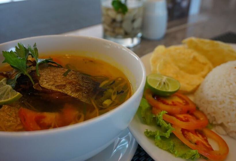 Luminor Hotel Jambi Kebun Jeruk By Wh