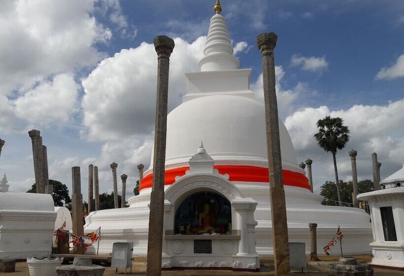 Szálloda Rajarata Lodge