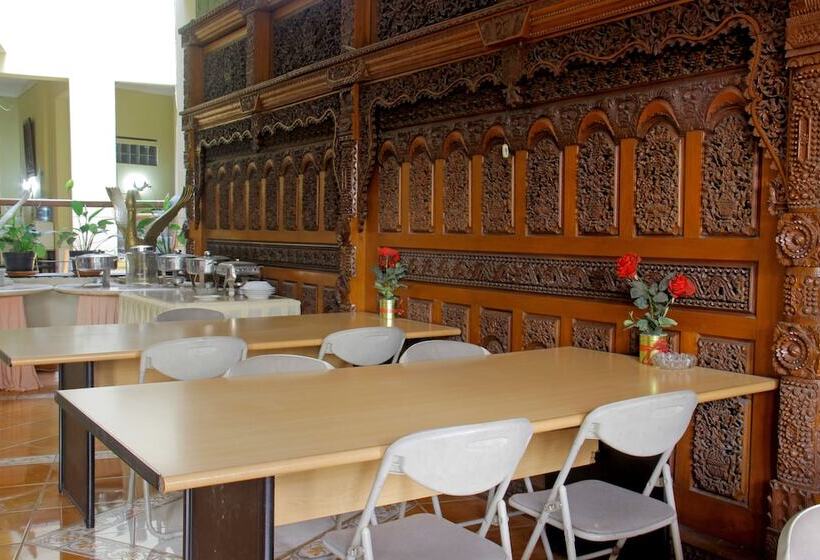 فندق Reddoorz @ Lodaya