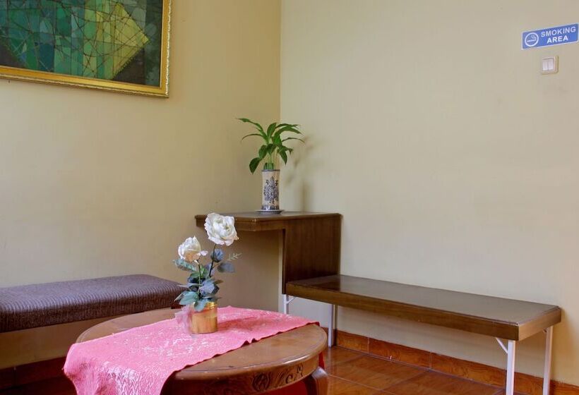 فندق Reddoorz @ Lodaya