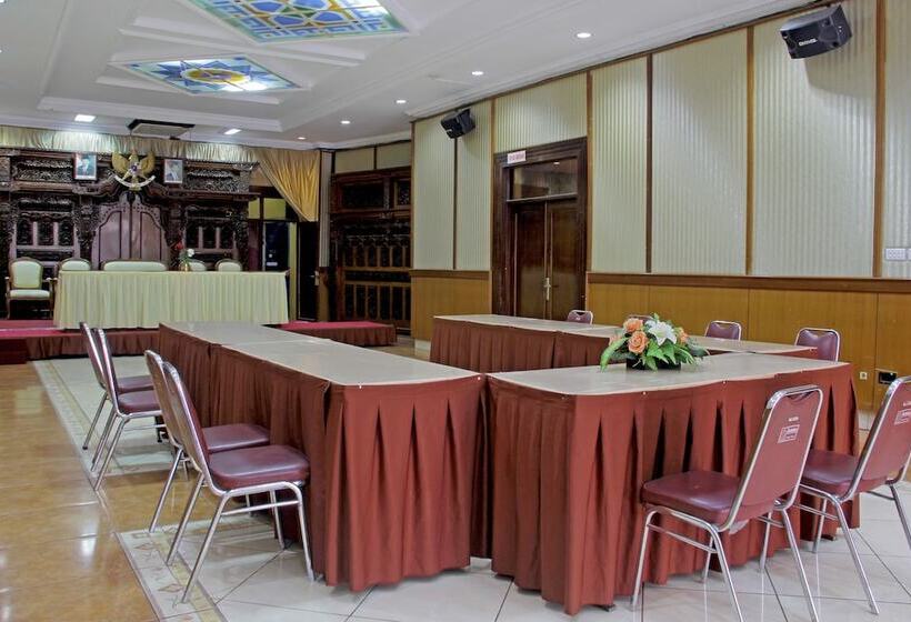 فندق Reddoorz @ Lodaya