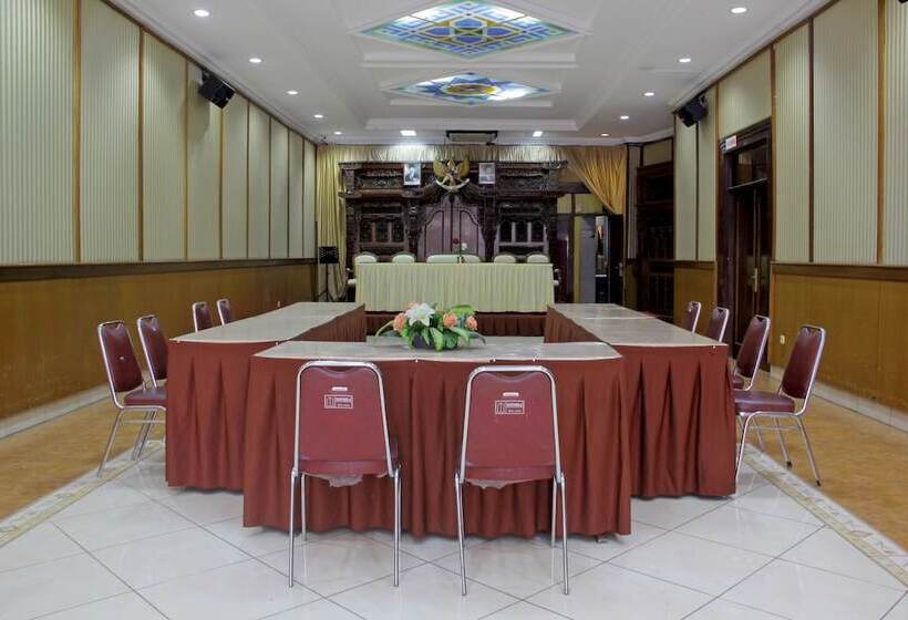 فندق Reddoorz @ Lodaya