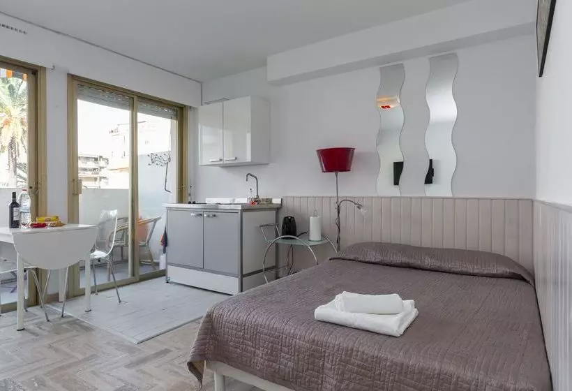 Maubourg Studio