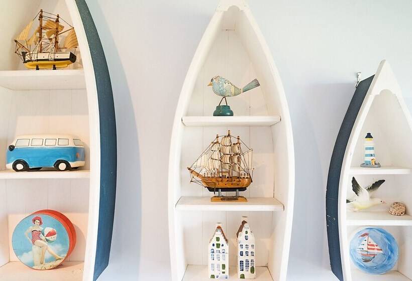 Newcastle Short Stay Apartments Flagstaff Apartments