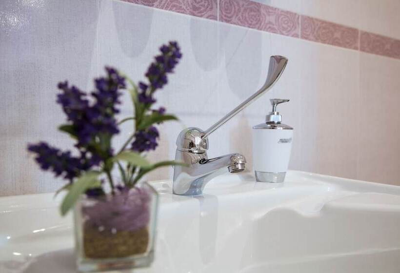 Majatalo A Alera Room & Breakfast