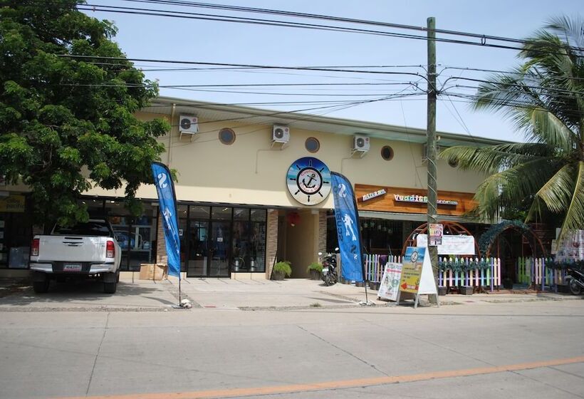 Pension Captains Lodge And Bar