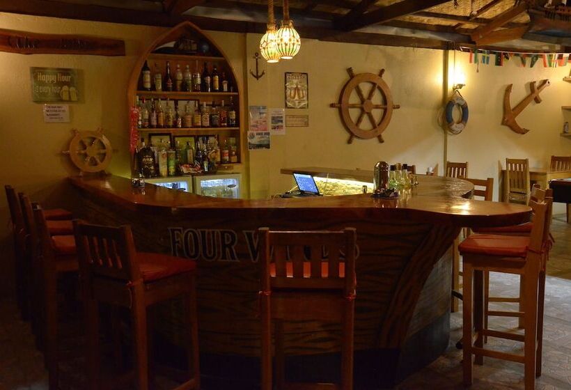 Pension Captains Lodge And Bar