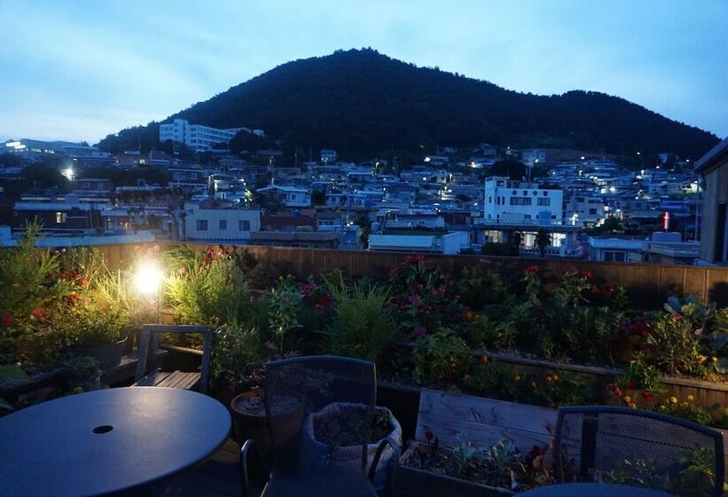 膳宿费 Grim Garden Guesthouse