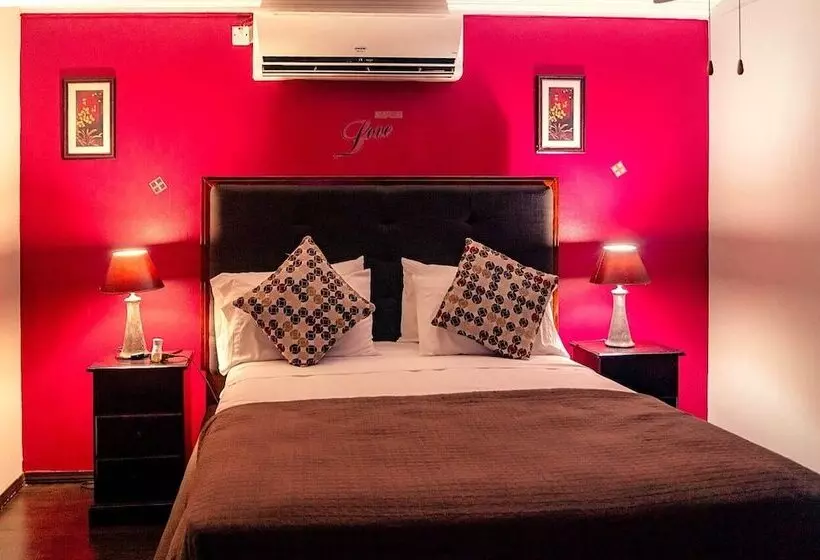 پانسیون Rockhampton Retreat Guest House