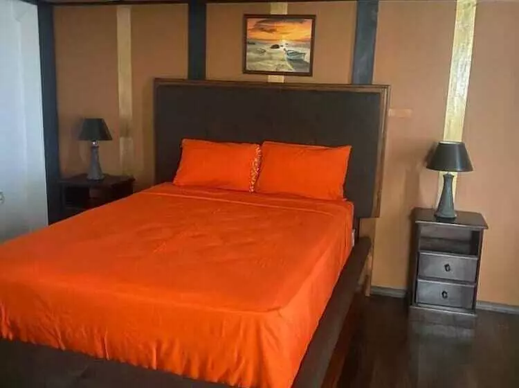 پانسیون Rockhampton Retreat Guest House