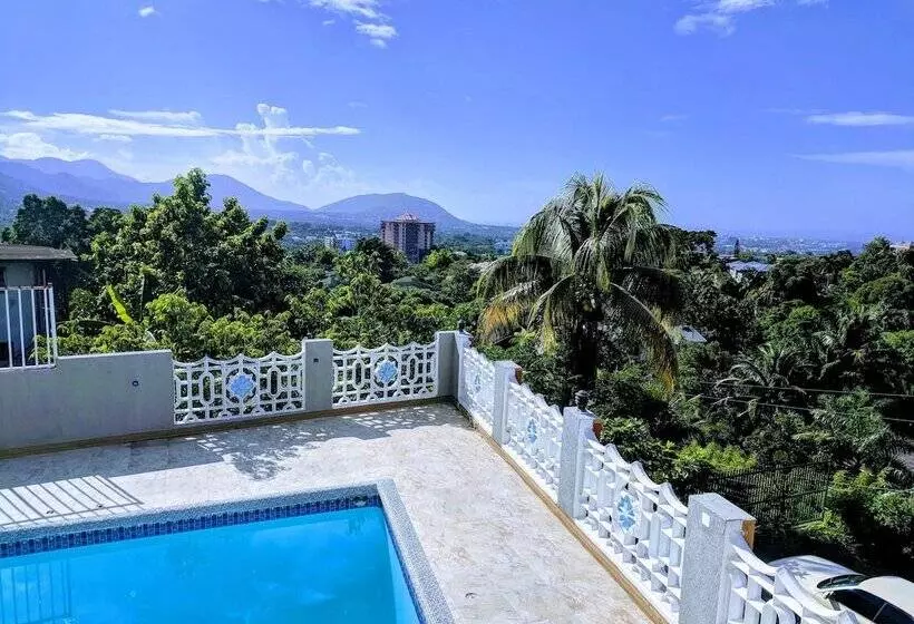پانسیون Rockhampton Retreat Guest House