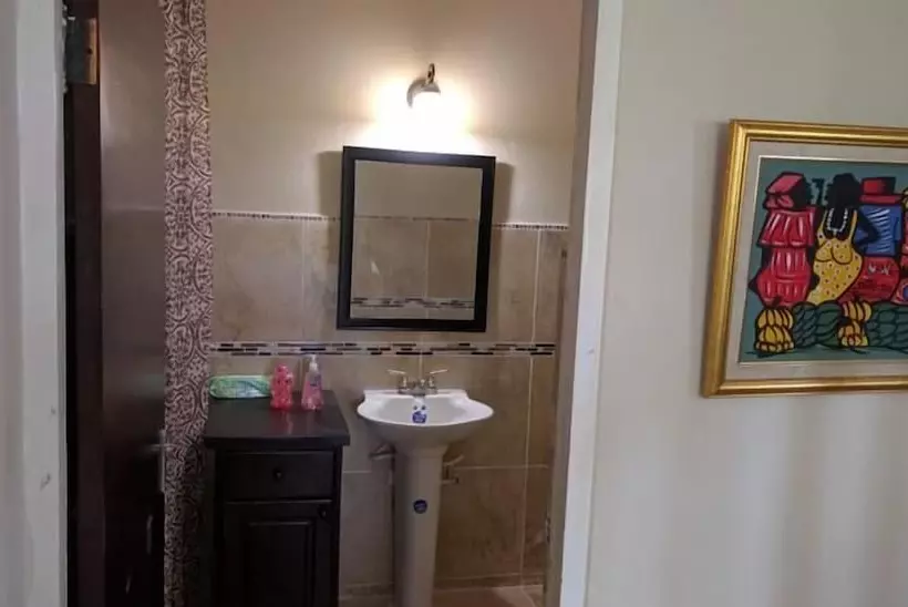 پانسیون Rockhampton Retreat Guest House
