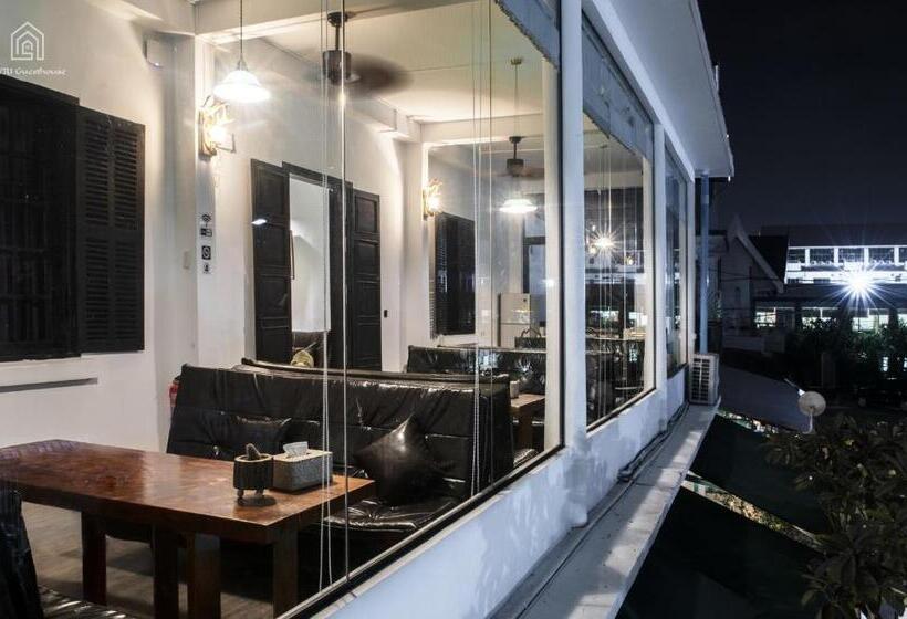 פנסיון Syri Guesthouse Vientiane Hostel & Cafe