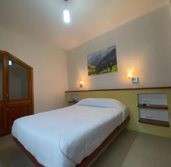 هتل Casa Tramontana