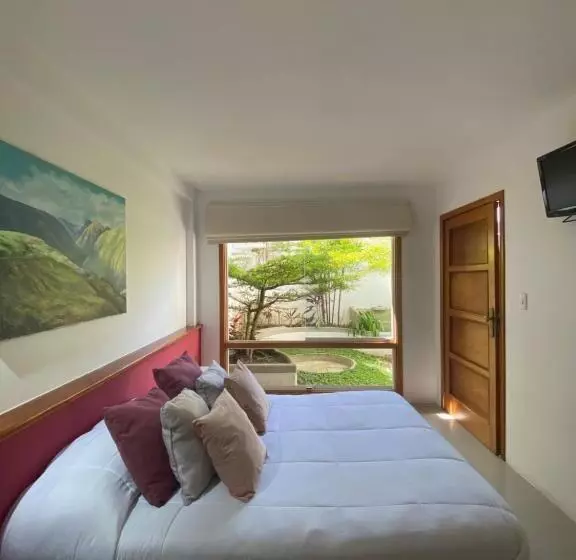 هتل Casa Tramontana