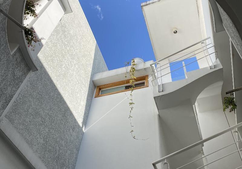 هتل Casa Tramontana