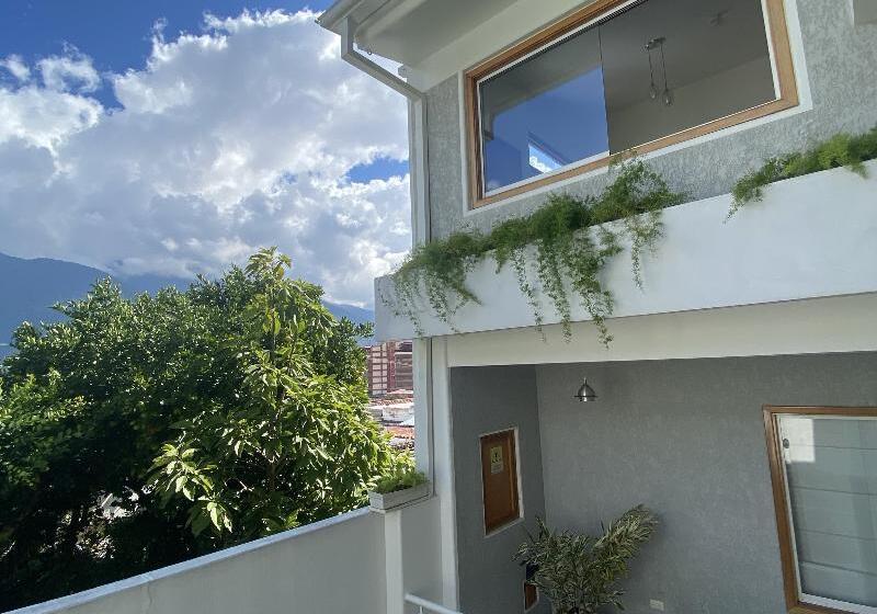 هتل Casa Tramontana