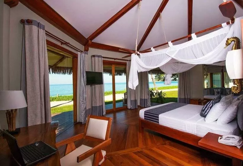 هتل Pristine Mermaid Resort