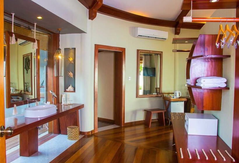 Hotel Pristine Mermaid Resort