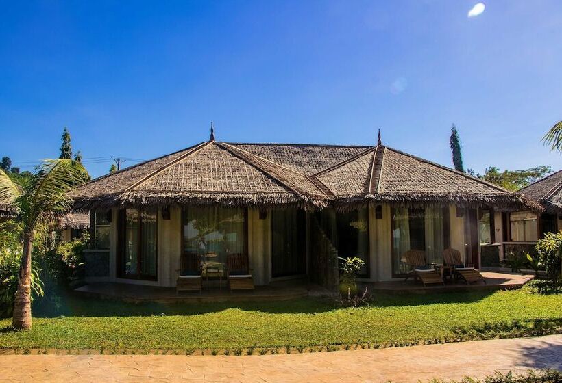 Hotel Pristine Mermaid Resort