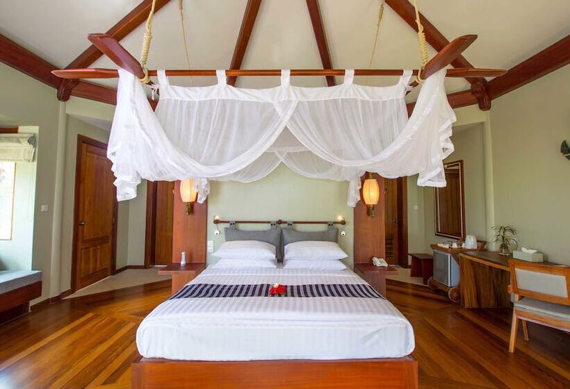 Hotel Pristine Mermaid Resort