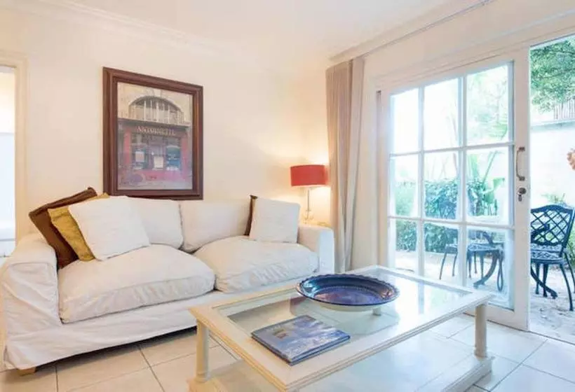 15a On Hove
