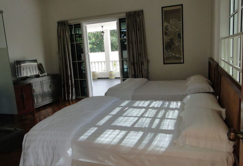 호스텔 Qube Beach Resort