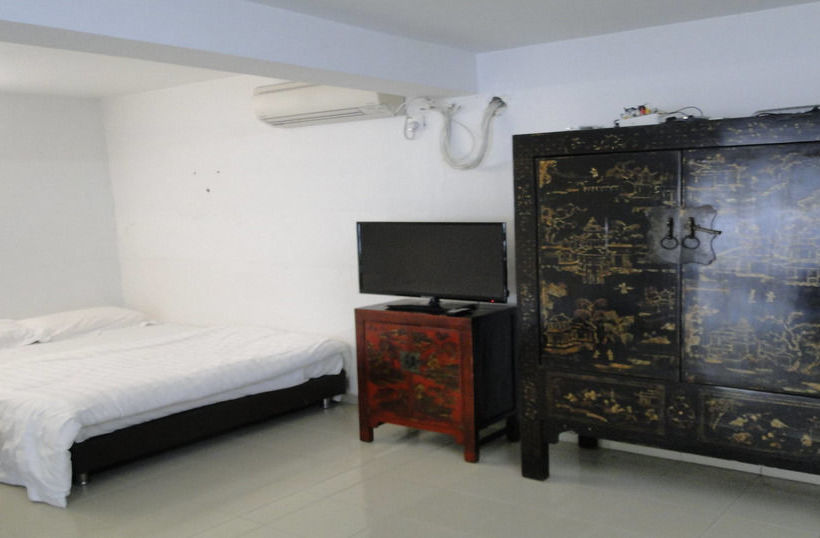 호스텔 Qube Beach Resort