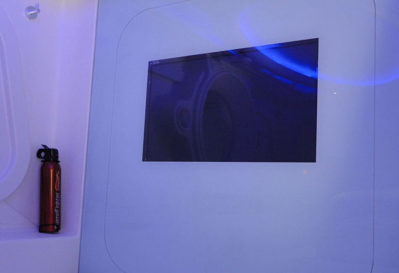 호스텔 Qube Beach Resort