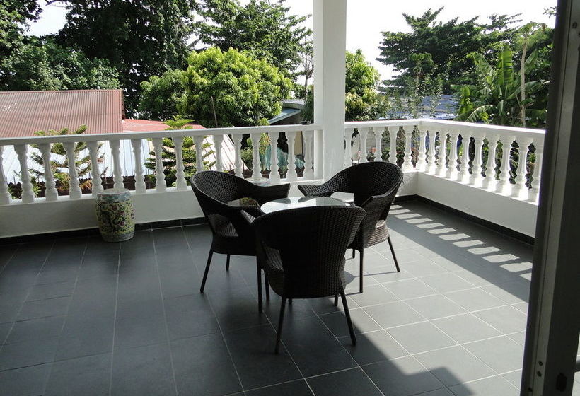 호스텔 Qube Beach Resort