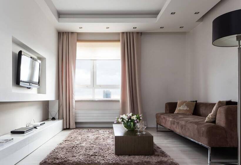 Chopin Apartments Capital