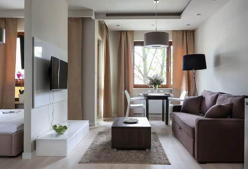 Chopin Apartments Capital