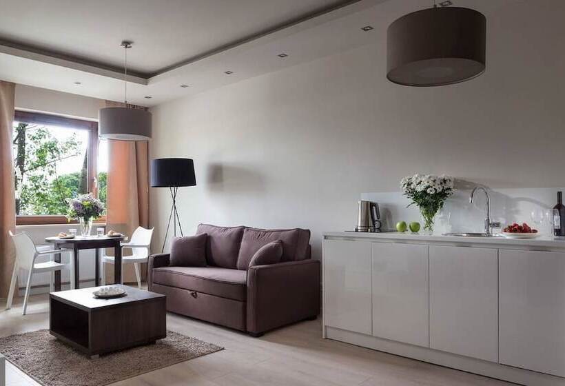 Chopin Apartments Capital