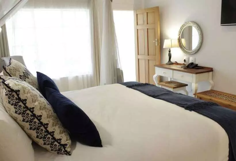 هتل Batonka Guest Lodge