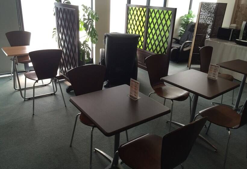 בית מלון כפרי Crown Hills Takaoka