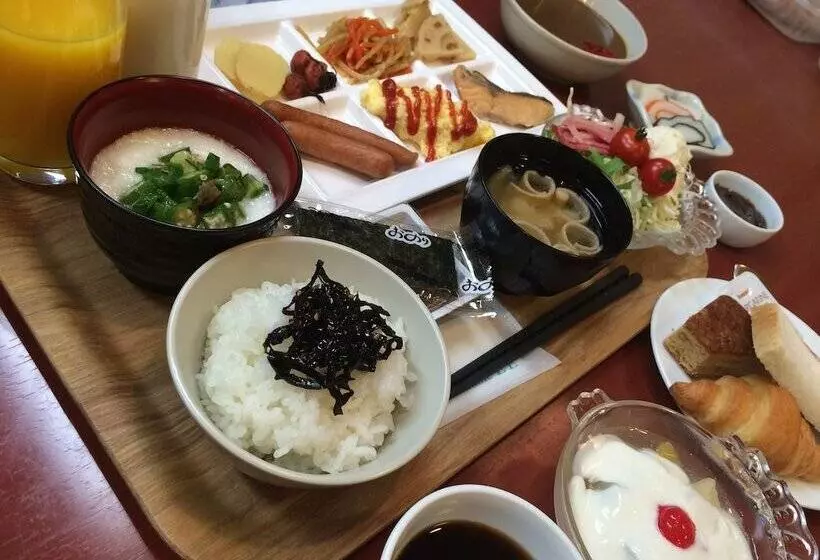 ホテル Crown Hills Takaoka