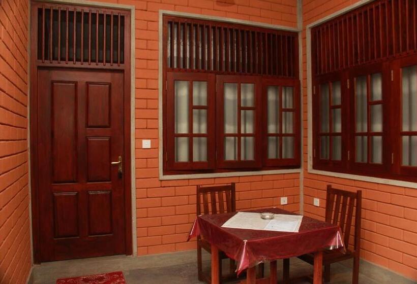 호텔 Eco Square Resort