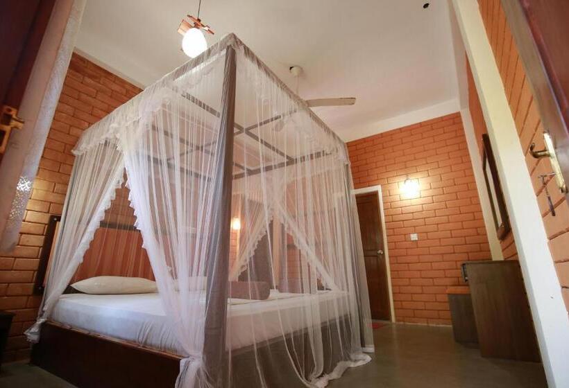 호텔 Eco Square Resort