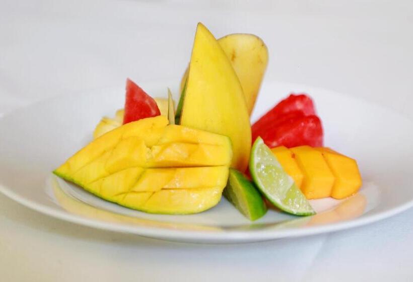 호텔 Eco Square Resort