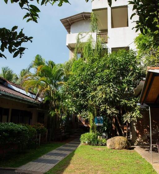 호텔 Eco Square Resort