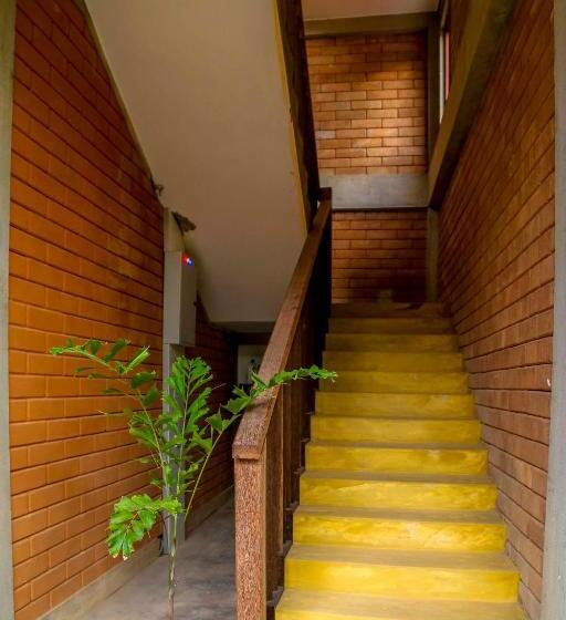 호텔 Eco Square Resort