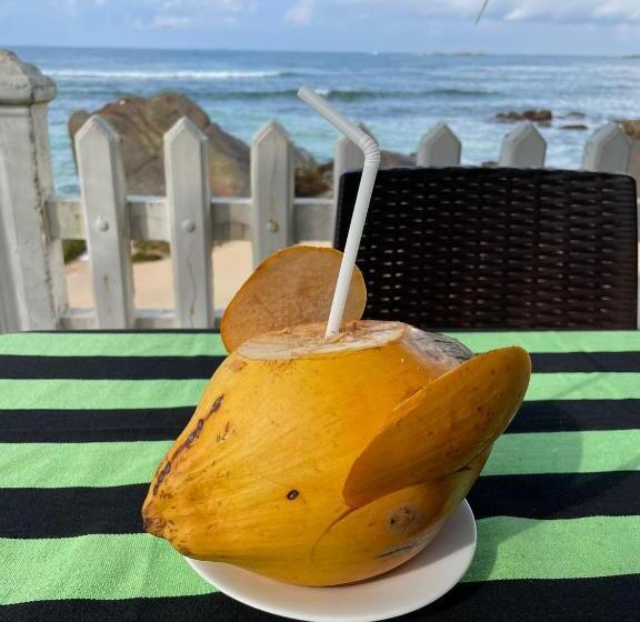 Отель Happy Beach Resort