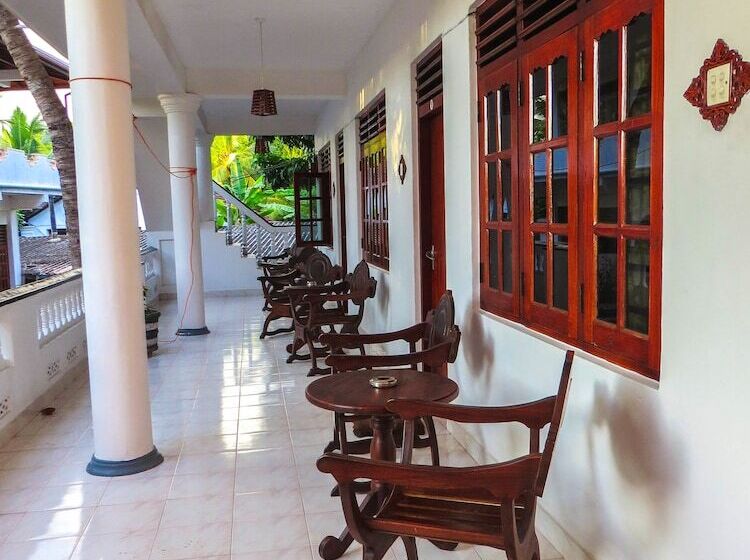 Отель Happy Beach Resort