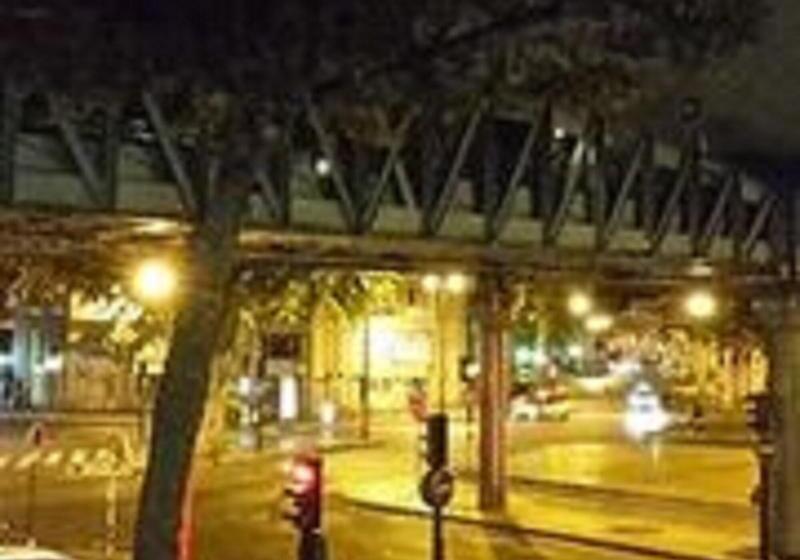 هتل Hôtel De La Comète