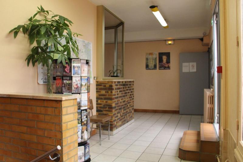 هتل Hôtel De La Comète