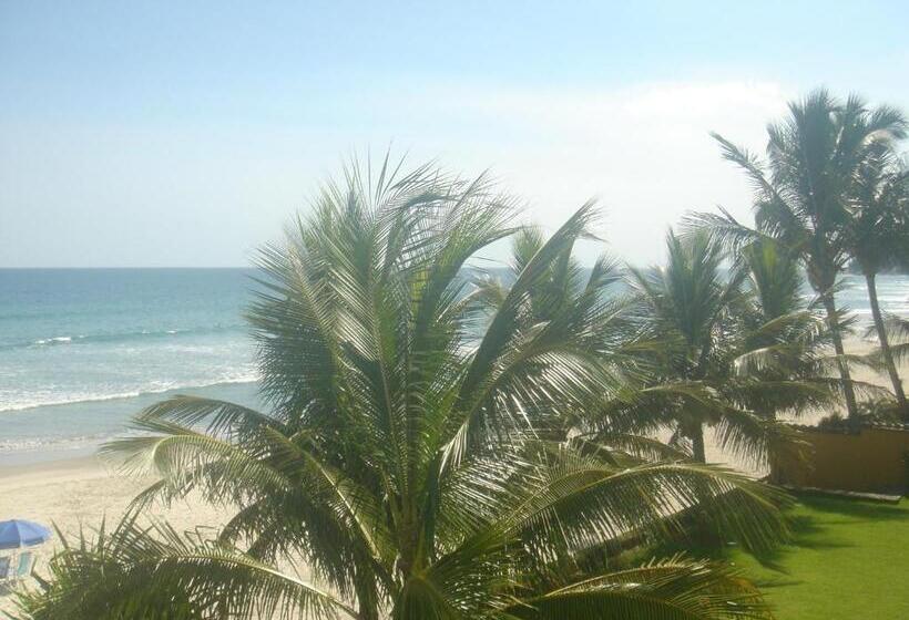 Отель Juquehy La Plage