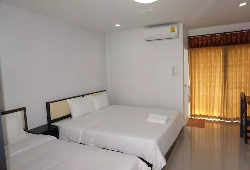 ホテル Mt Place Sakon Nakhon